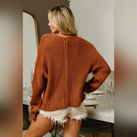 Just In!! BiBi Designer V-Neck Cable Knit Cinnamon Color Sweater - Picture 2 of 6